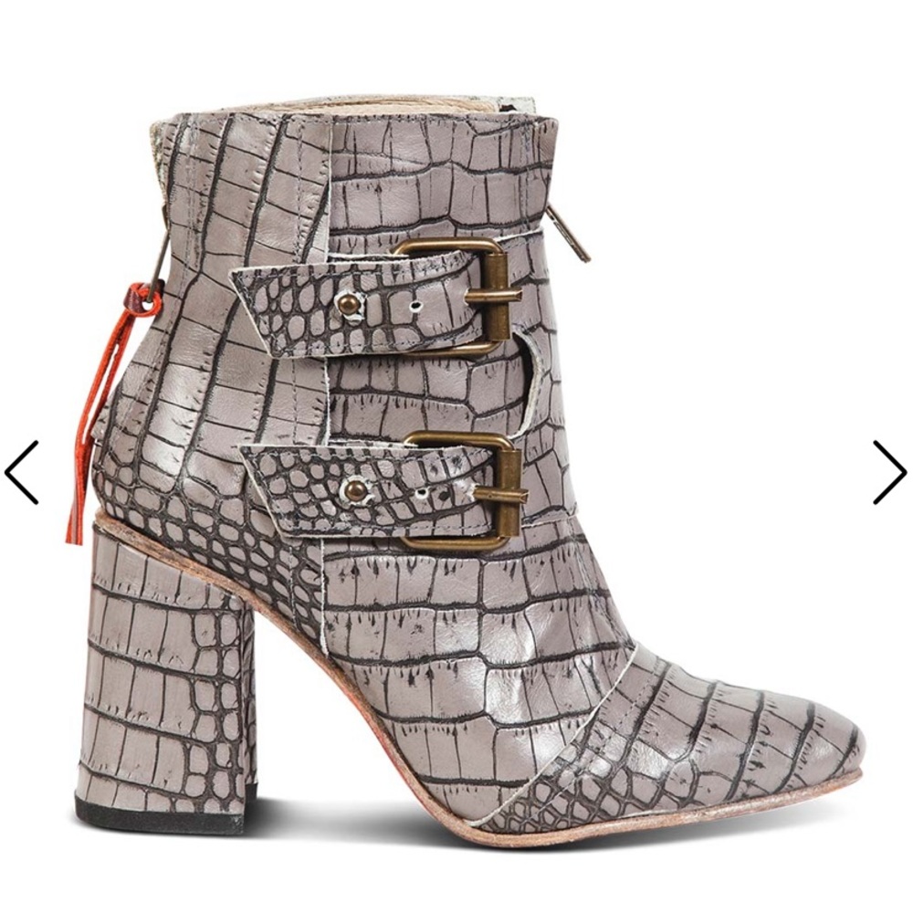 FREEBIRD BY STEVEN JOEY BOOTS IN STONE CROCO LEATHER W/FLARED WRAP HEEL SIZE 8 - Picture 2 of 16